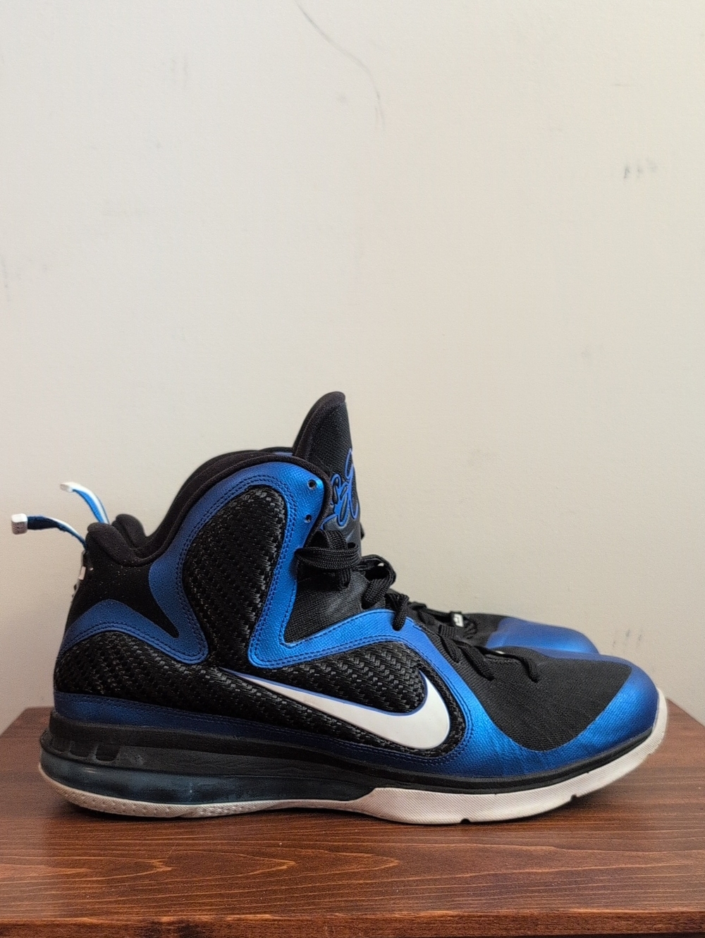 Nike LeBron 9 Kentucky Sz 12